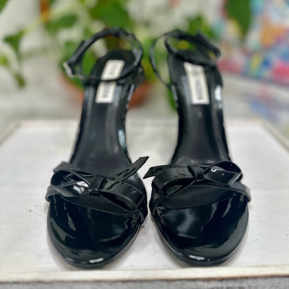 🖤 Steve Madden Black Patent Bow Heels 🖤